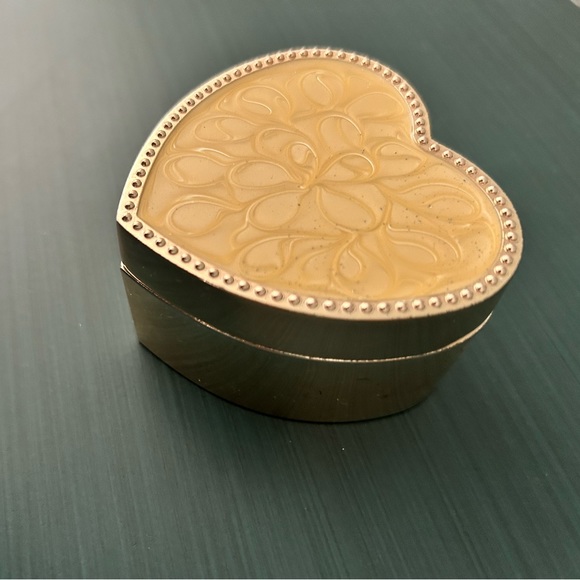 Vintage Mini Heart Shaped Stainless Trinket Velvet Jewelry Box - Picture 3 of 7